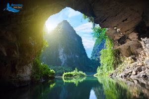 Bich Dong – A Charming Pagoda from Three Tiered Cave - Amazing Ninh Binh