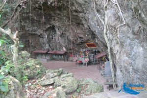 Thien Ton Cave and Pagoda - Amazing Ninh Binh